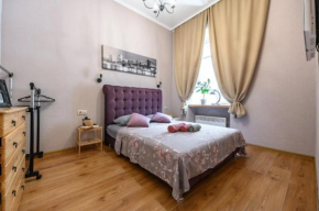 Quite apartment near Deribasovskaya main street